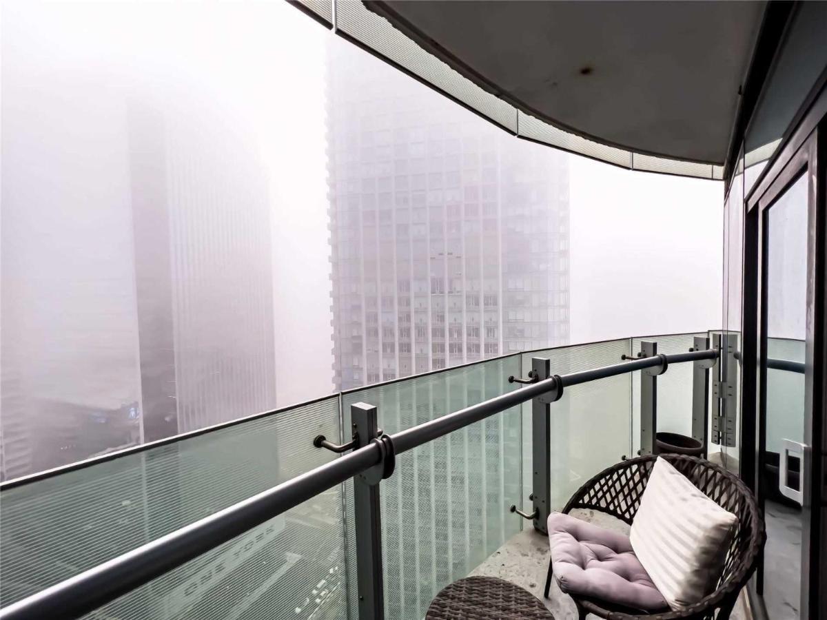 Luxury Condo In The Heart Of Toronto - Next To Scotiabank Arena Екстер'єр фото