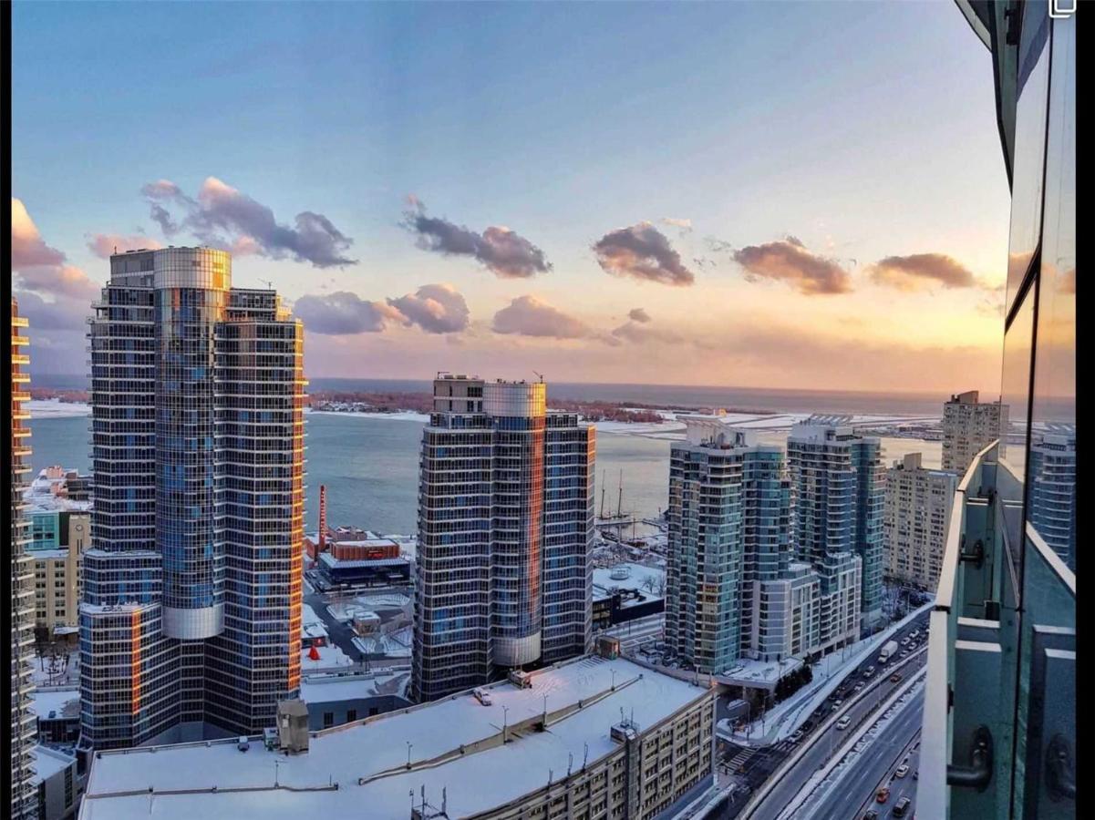 Luxury Condo In The Heart Of Toronto - Next To Scotiabank Arena Екстер'єр фото